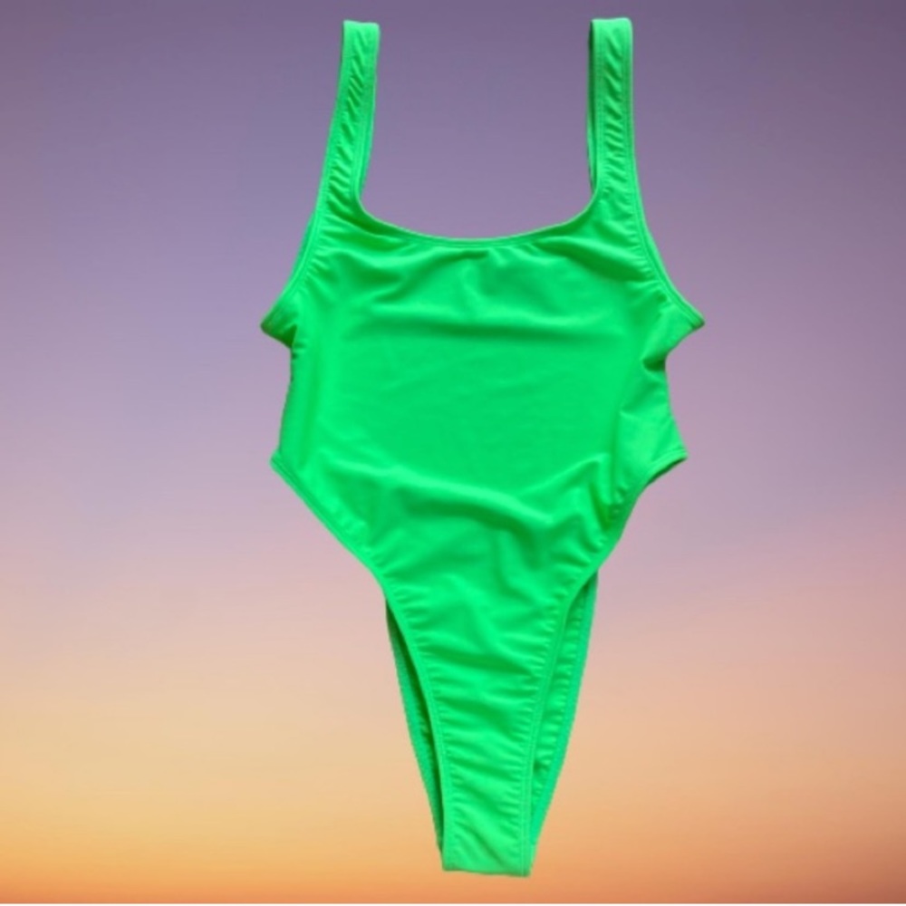 COPY - Minimale Animale Neon green Tyler One Piece